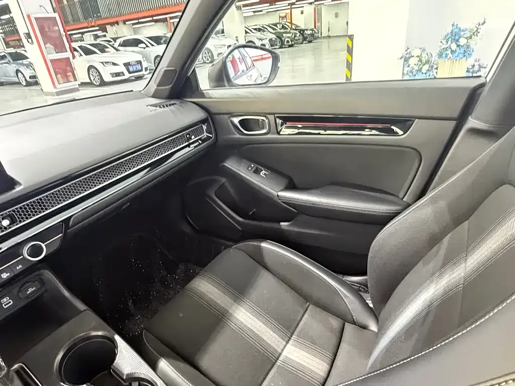 Honda Civic — фото 8