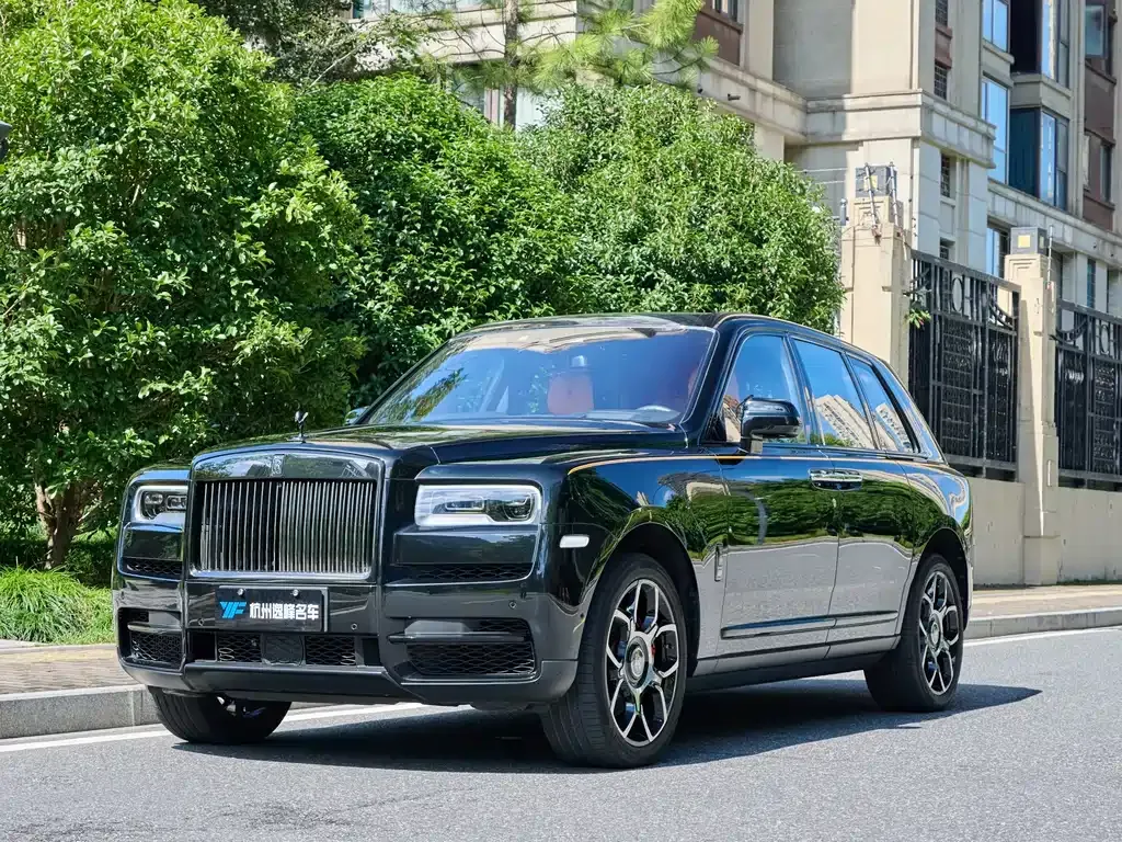 Rolls-Royce Cullinan — фото 1