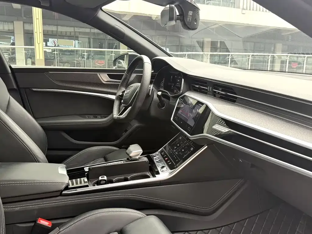 Audi A7 — фото 5