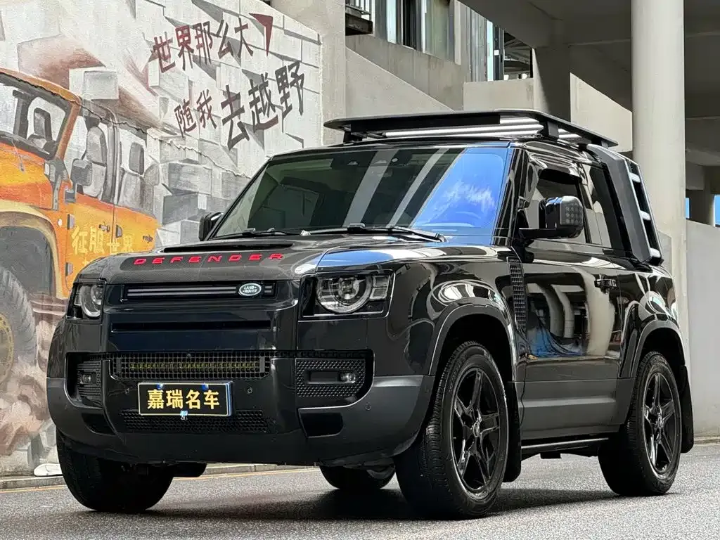 Land Rover Defender — фото 1