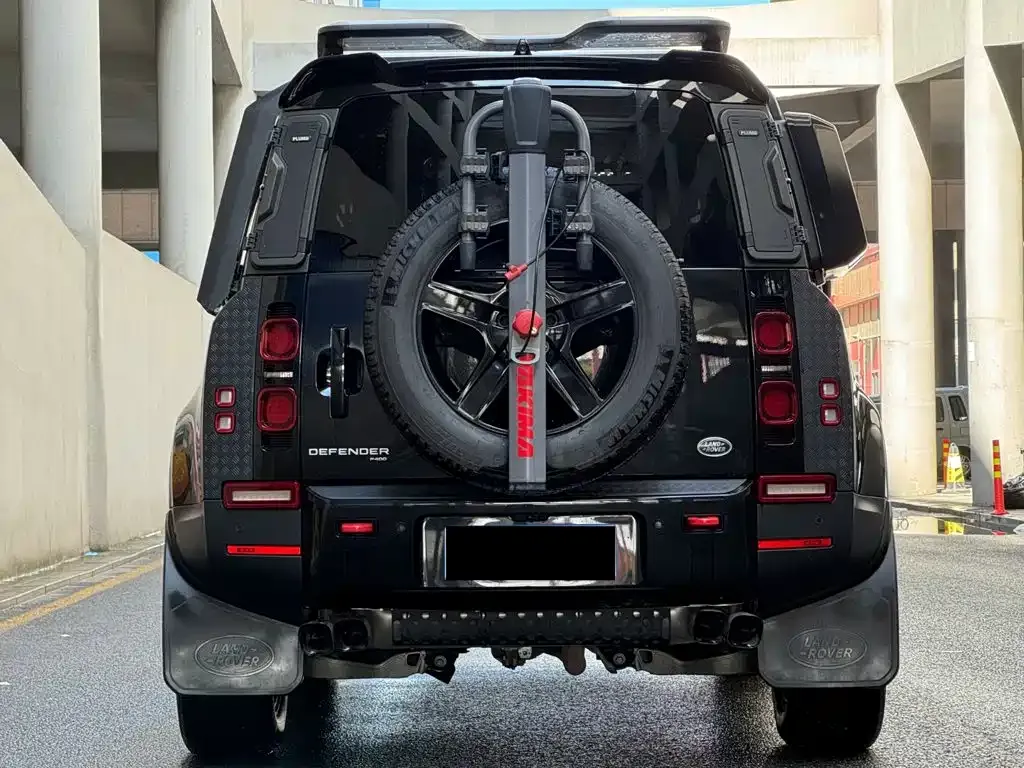 Land Rover Defender — фото 10
