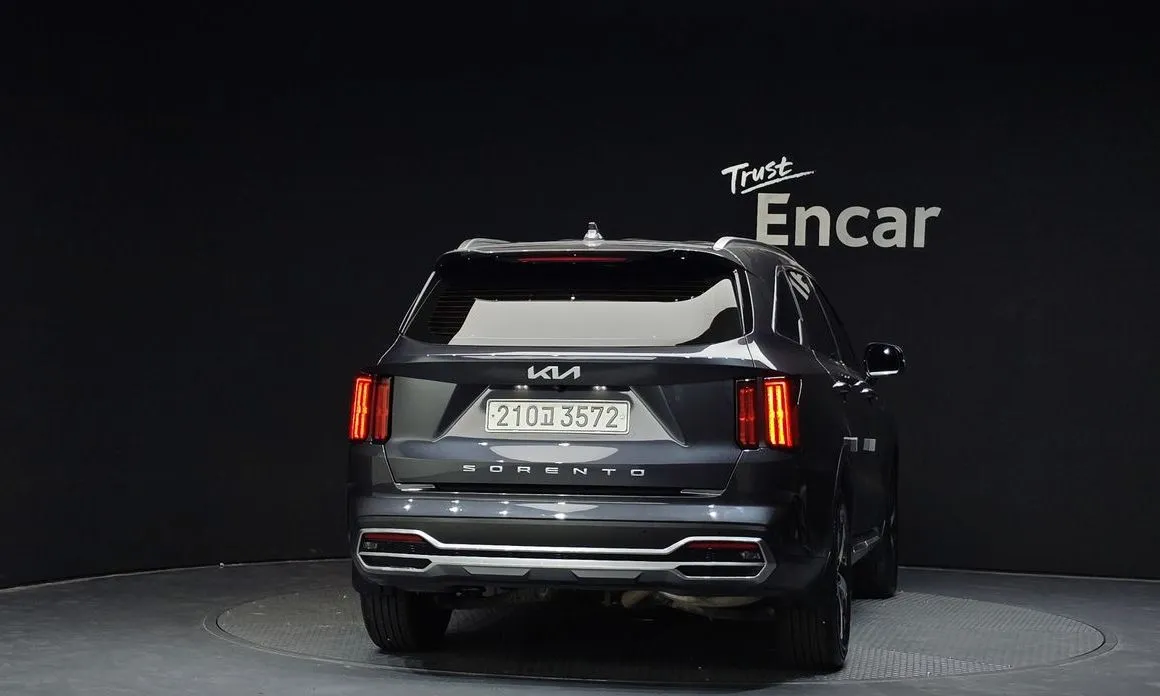 Kia Sorento — фото 6