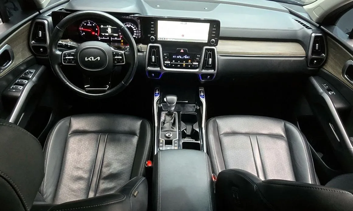 Kia Sorento — фото 9