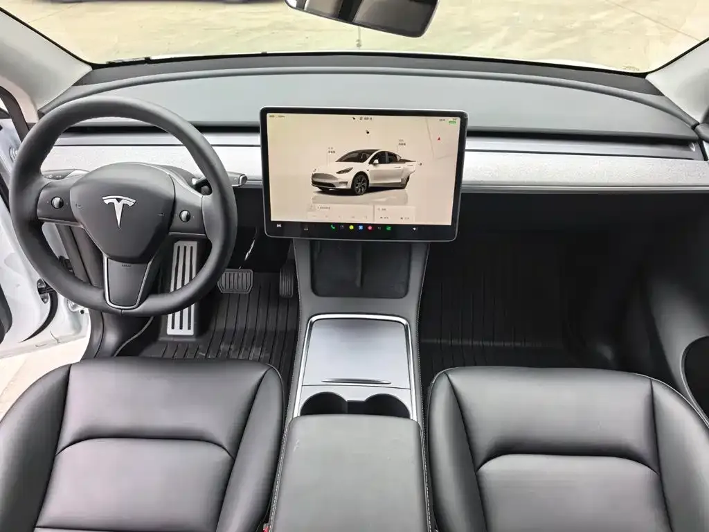 Tesla Model Y — фото 3