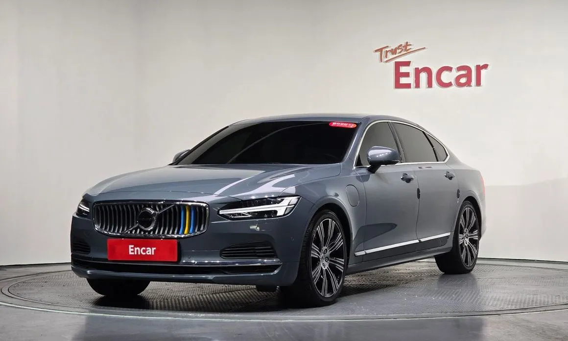 Volvo S90 — фото 1