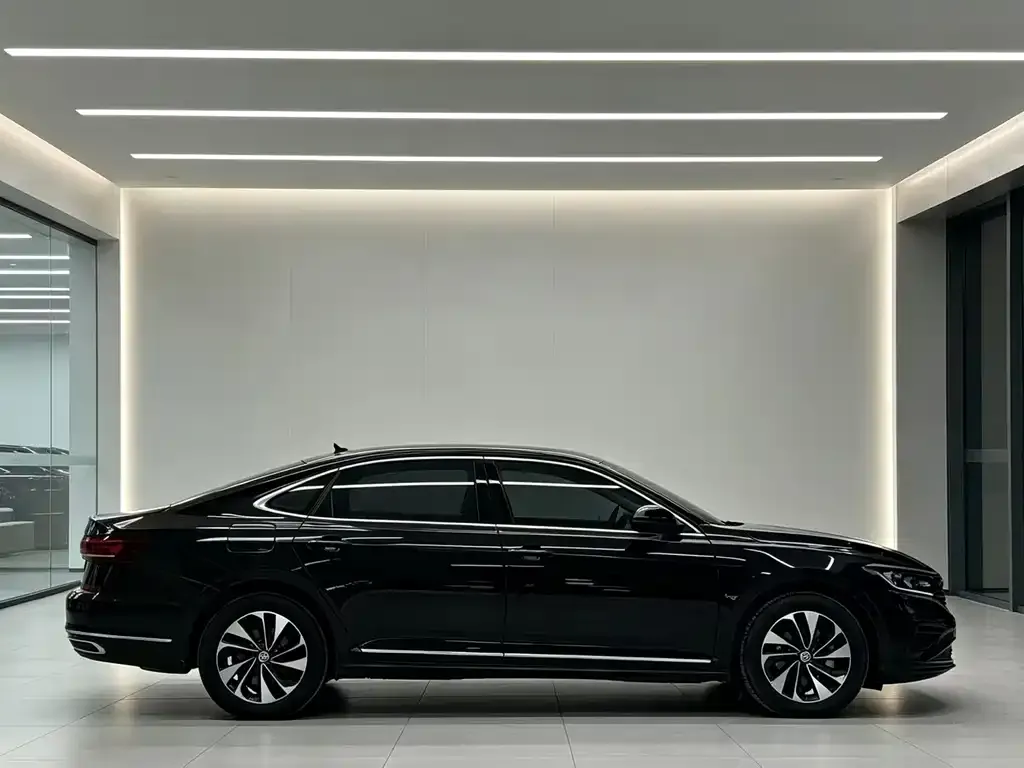 Volkswagen Passat — фото 2