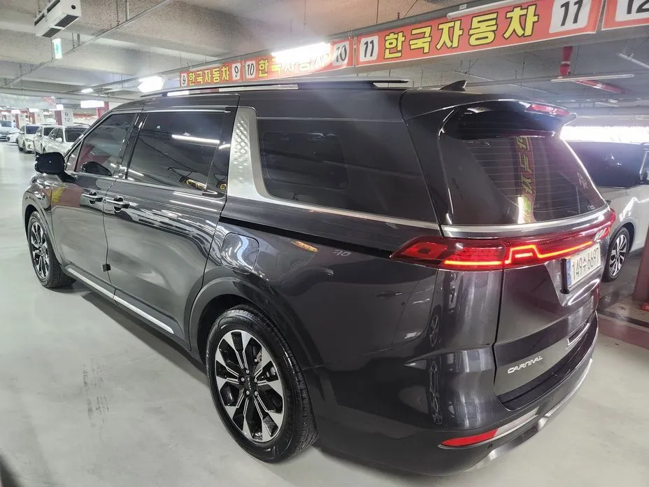 Kia Carnival — фото 5