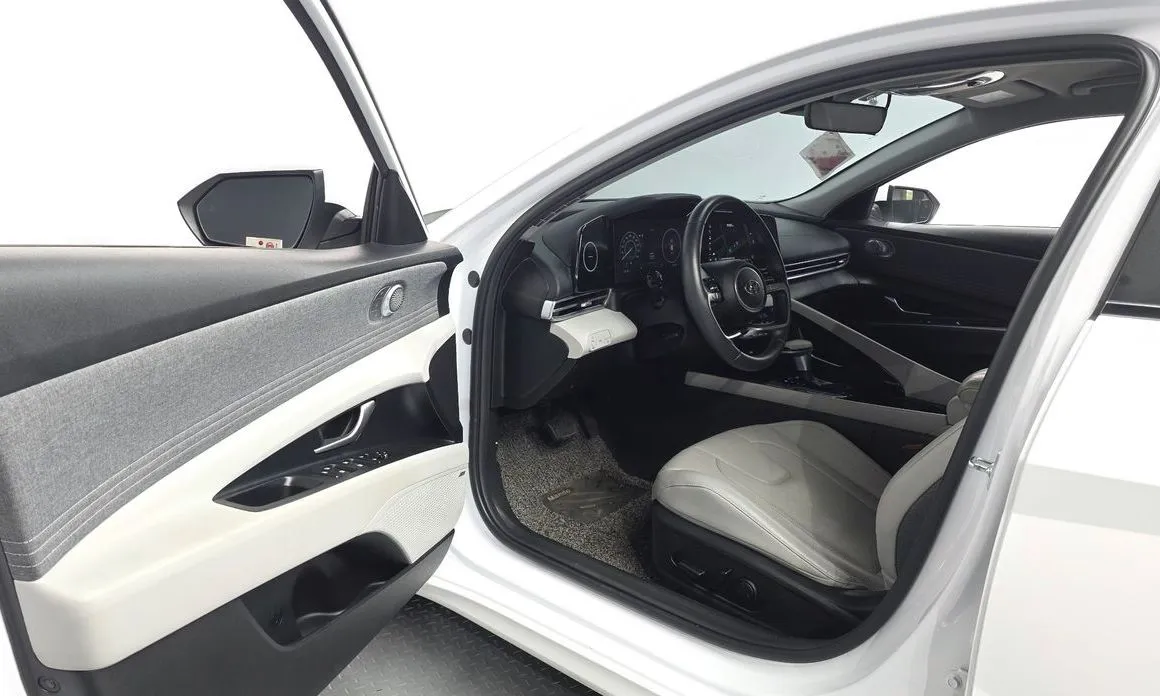 Hyundai AVANTE — фото 6