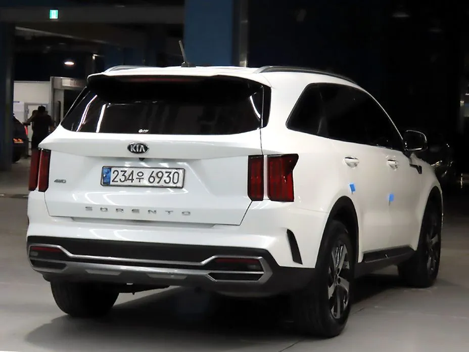 Kia Sorento — фото 4
