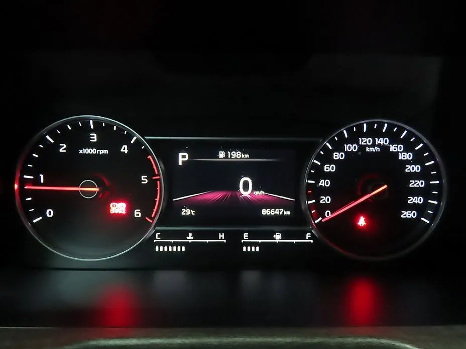 Kia Sorento — фото 6