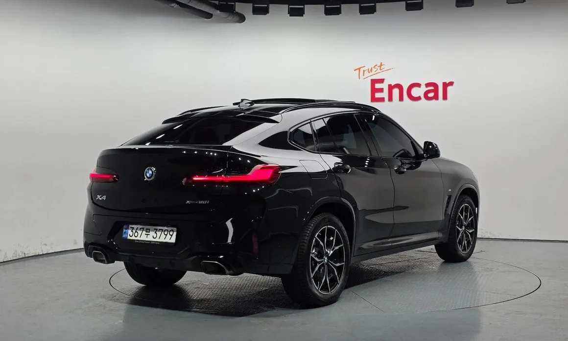 BMW X4 — фото 4