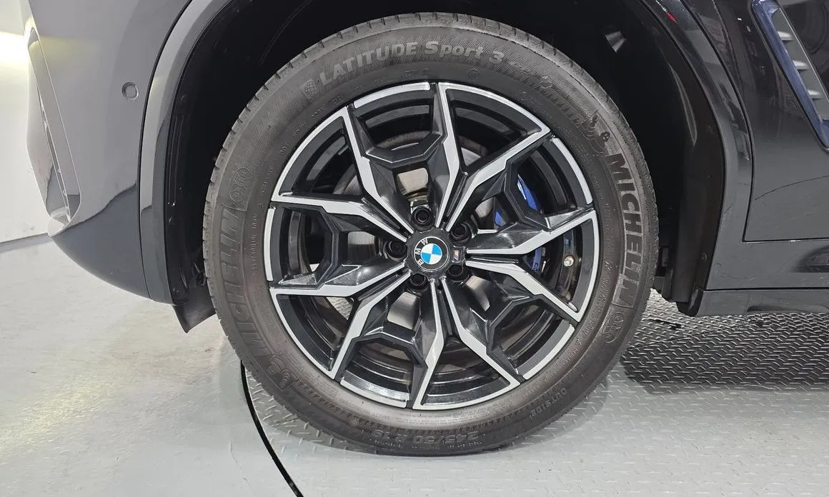 BMW X4 — фото 10