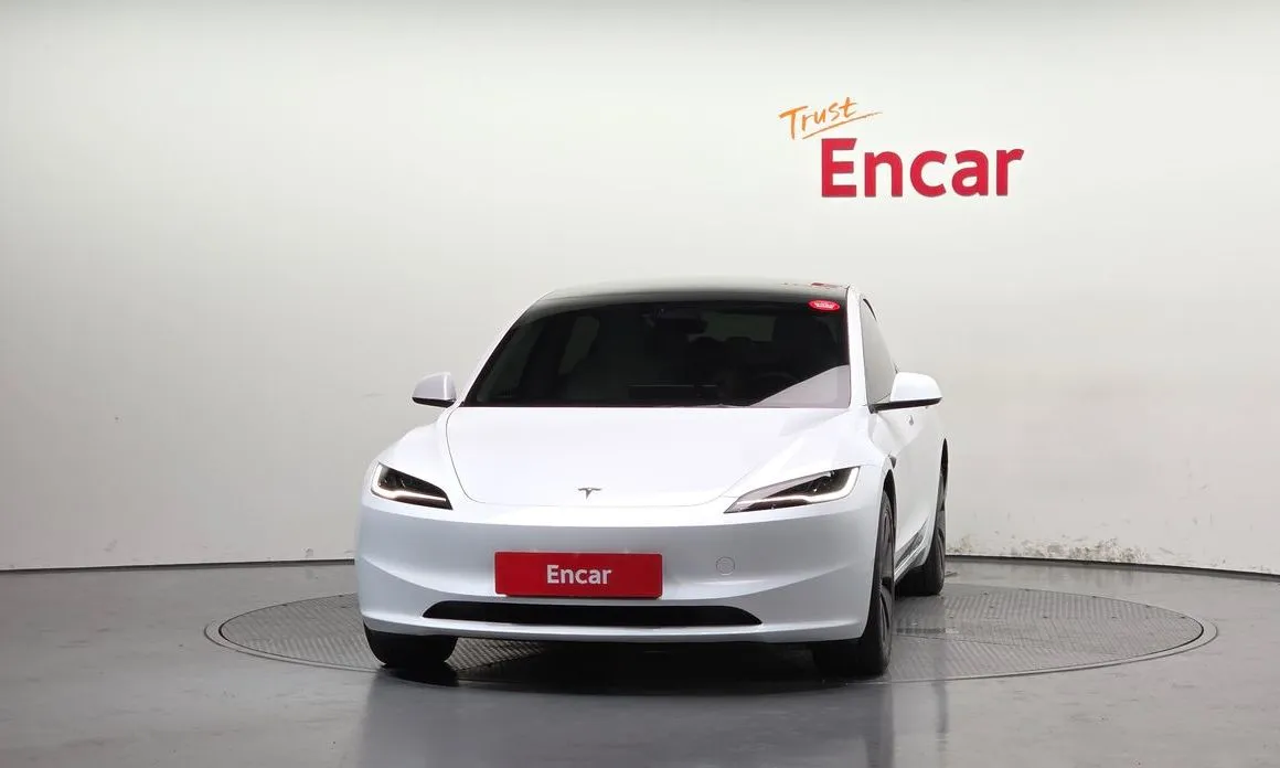 Tesla Model 3 — фото 3
