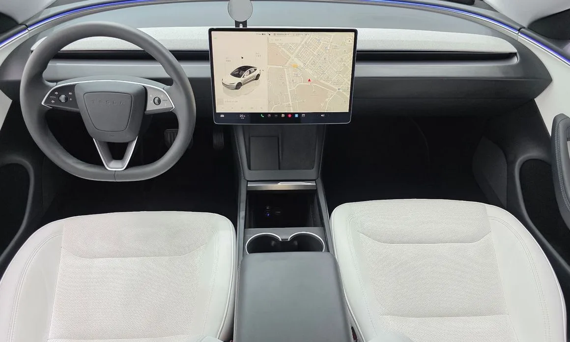 Tesla Model 3 — фото 9