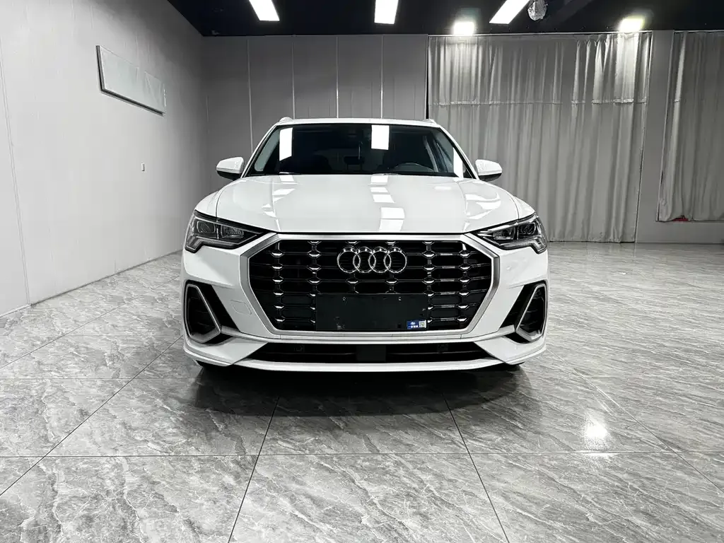 Audi Q3 — фото 3