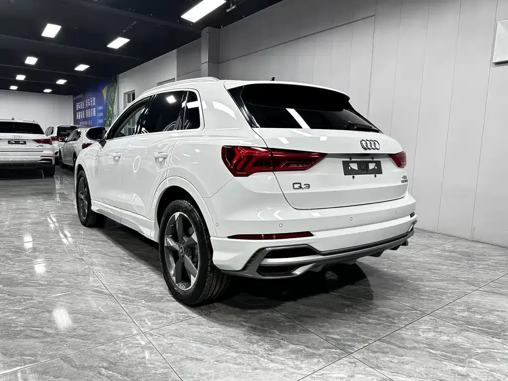 Audi Q3 — фото 2