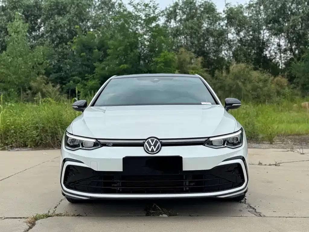 Volkswagen Golf — фото 8