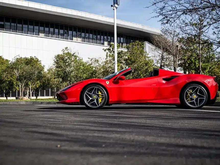 Ferrari F8 — фото 4