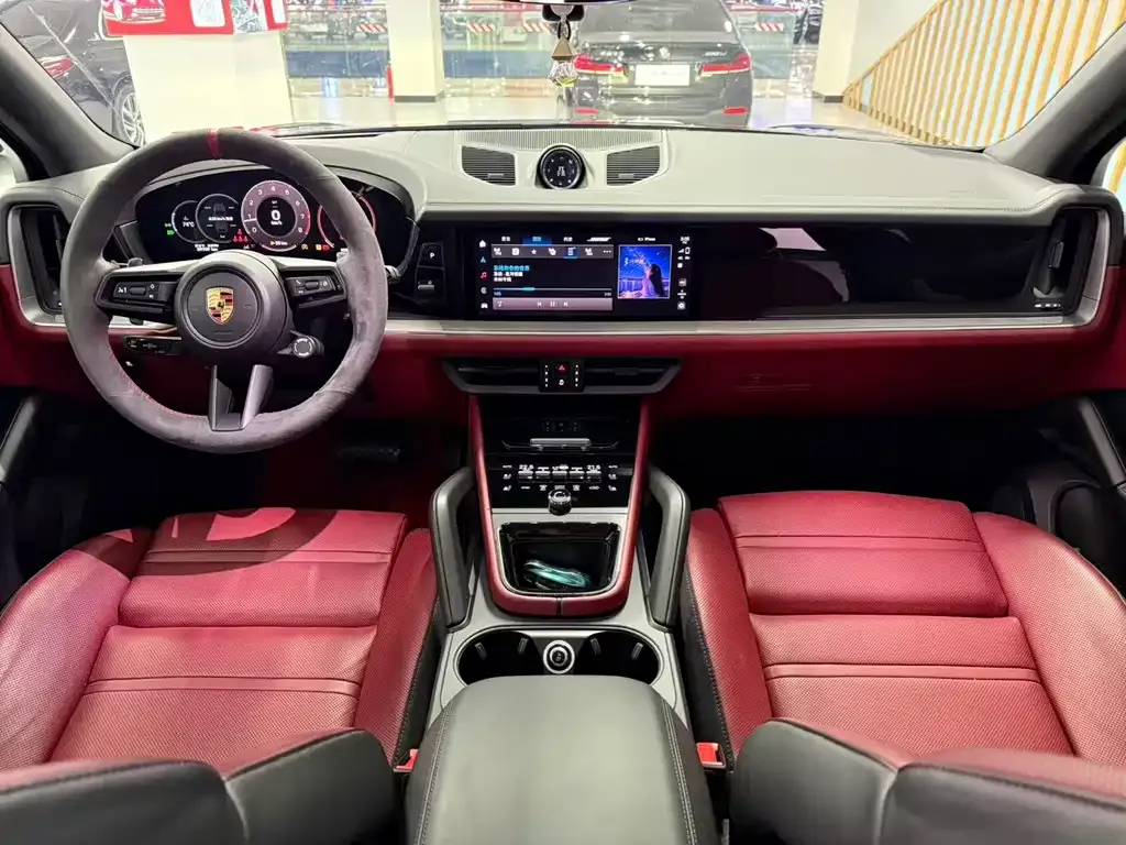Porsche Cayenne — фото 6