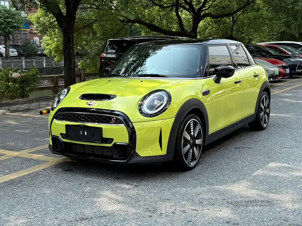 MINI Cooper (3-door) — фото 1