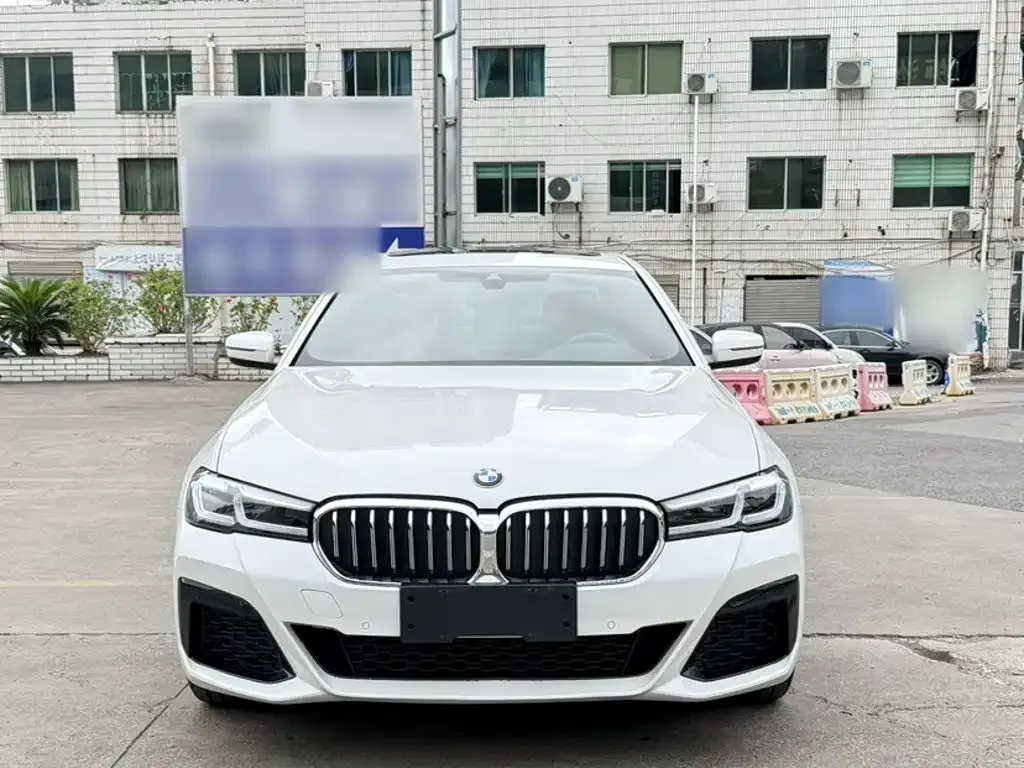 BMW 5 Series — фото 2