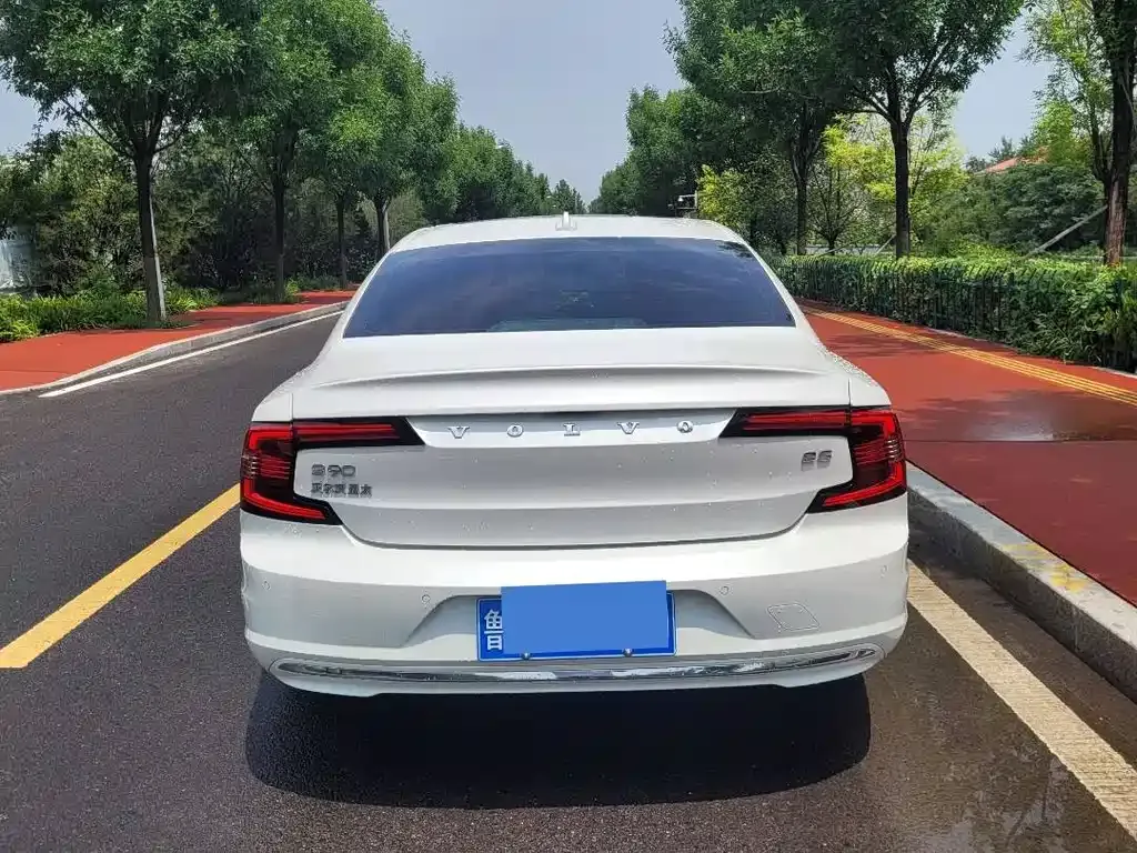 Volvo S90 — фото 10