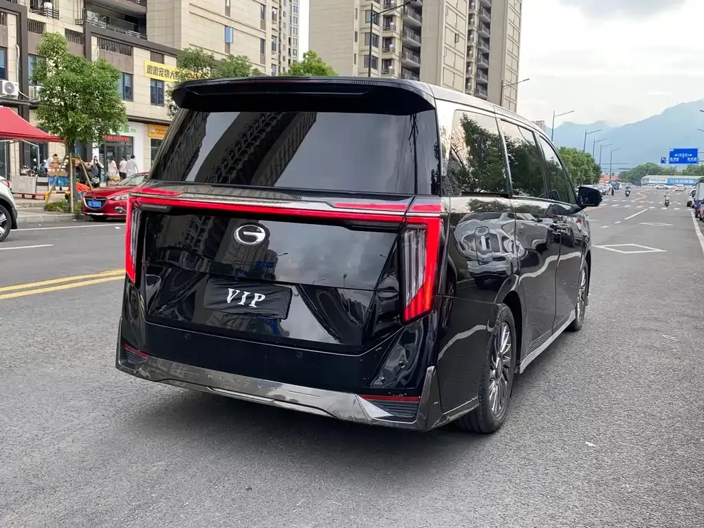 GAC Motor Trumpchi M8 — фото 9