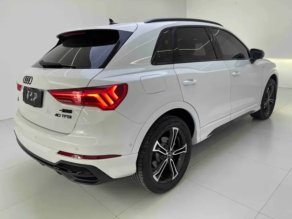 Audi Q3 — фото 3