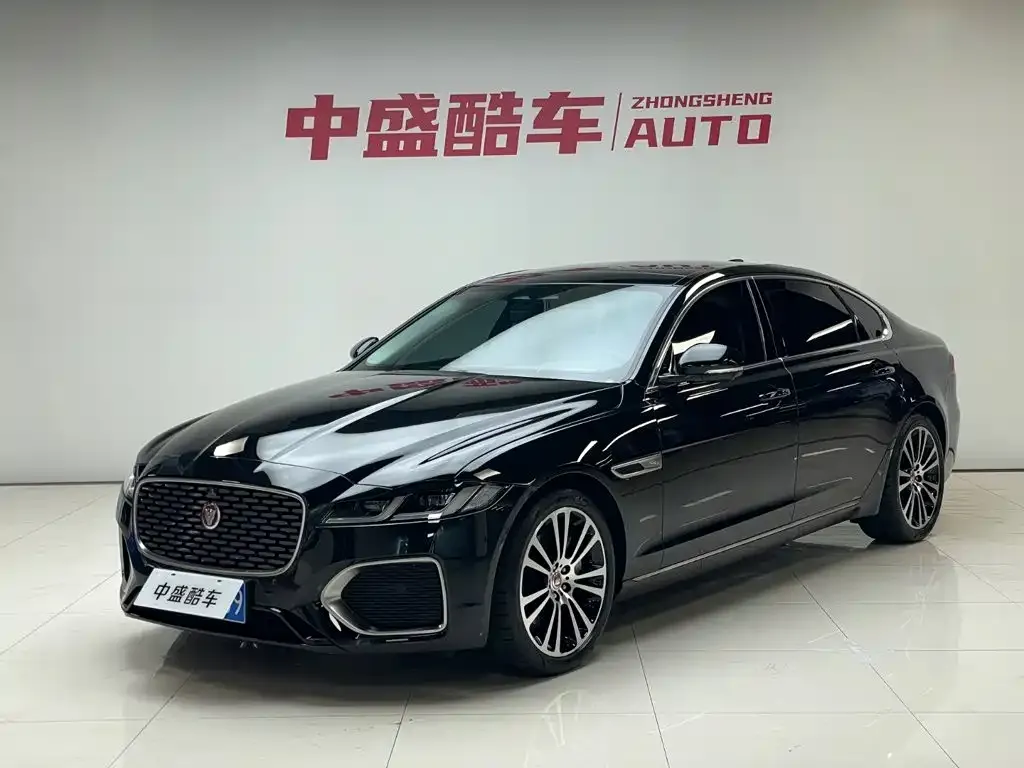 Jaguar XFL — фото 1