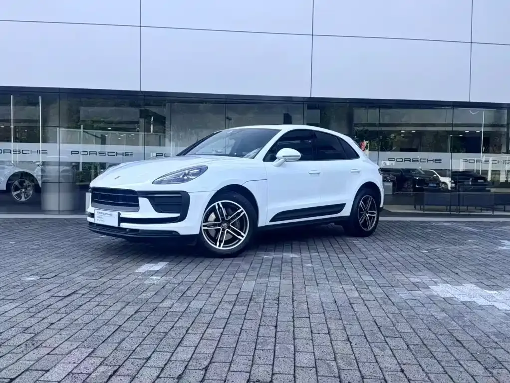 Porsche Macan — фото 1