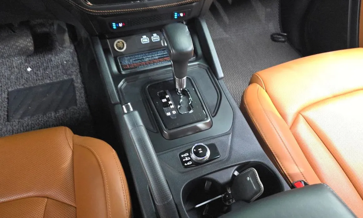 KG Mobility (Ssangyong) Rexton — фото 6