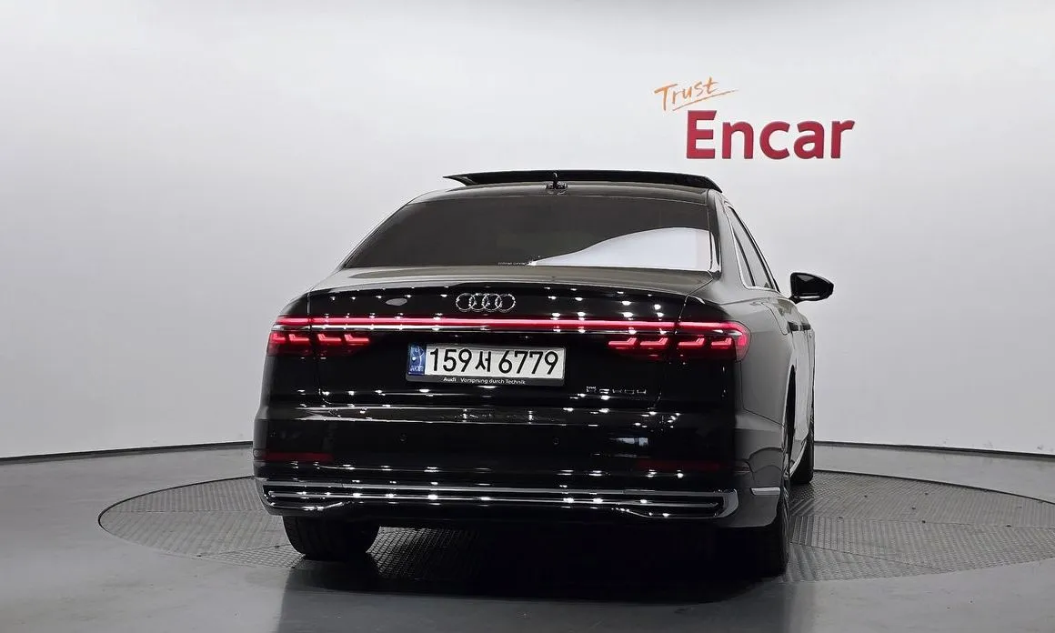 Audi A8 — фото 4