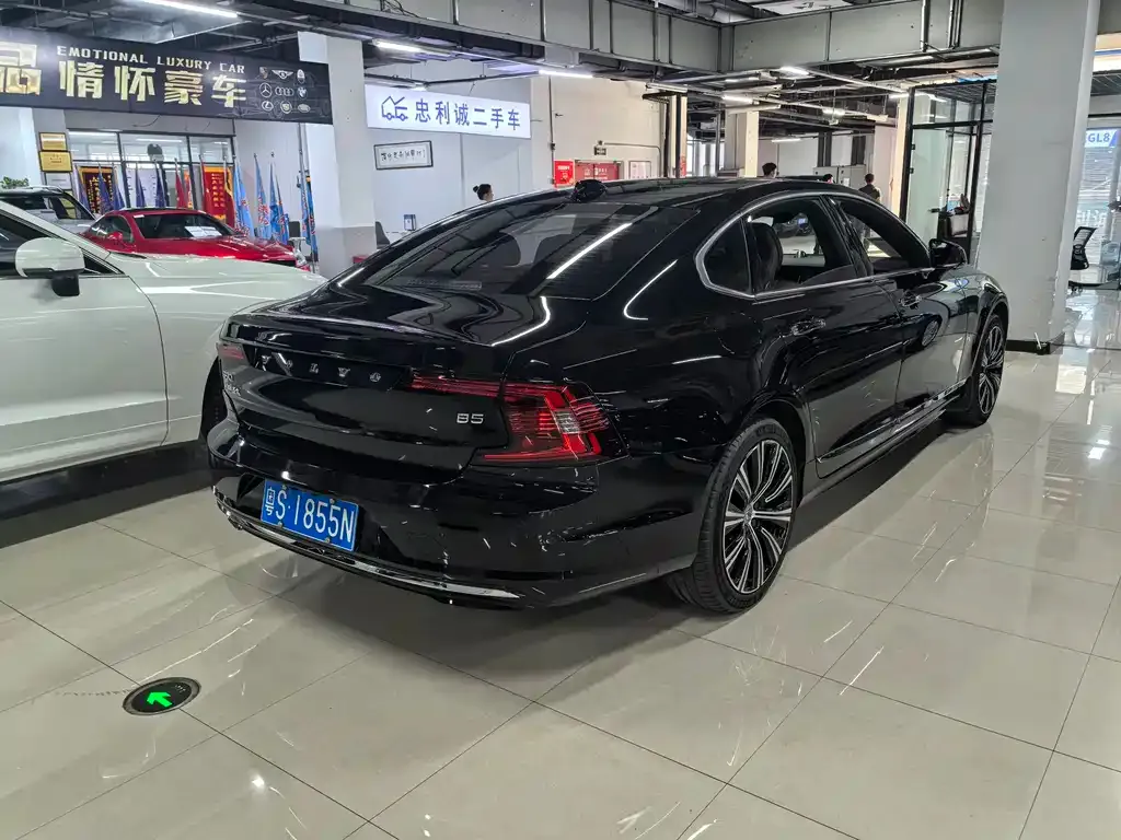 Volvo S90 — фото 2