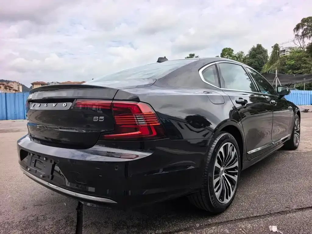 Volvo S90 — фото 2