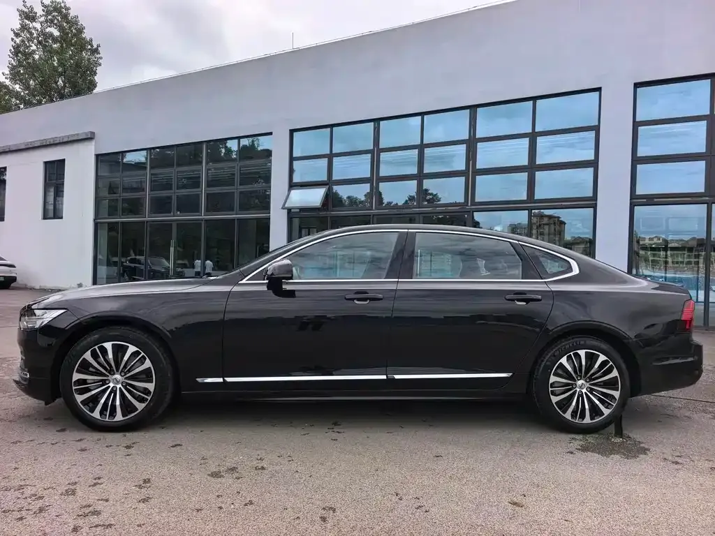 Volvo S90 — фото 8