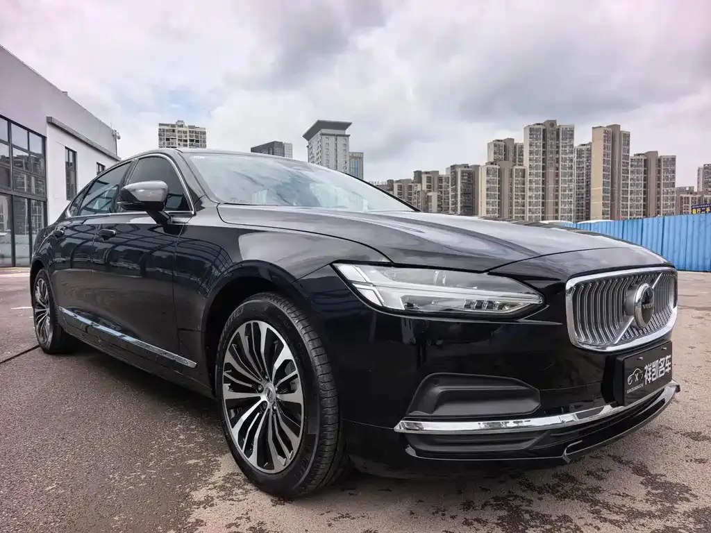 Volvo S90 — фото 3