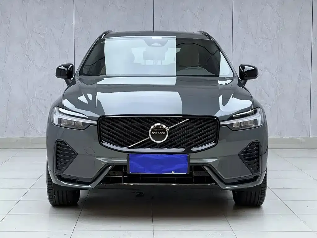 Volvo XC60 — фото 7