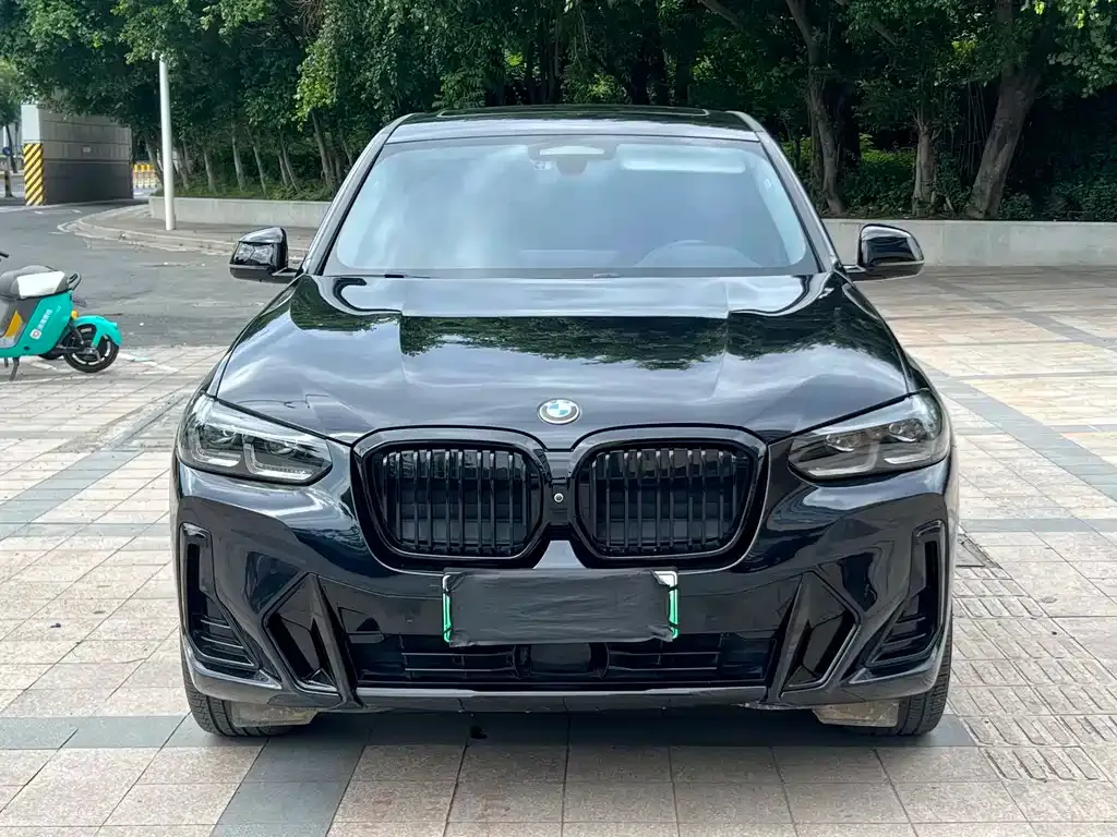 BMW iX3 — фото 6