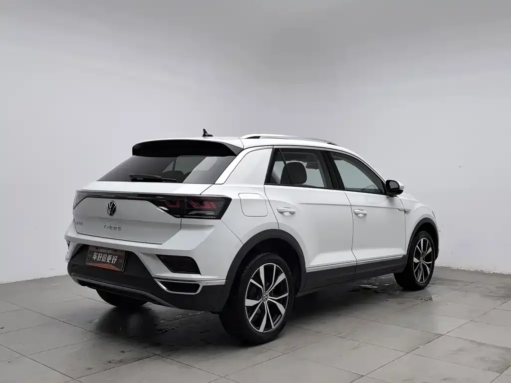 Volkswagen T-Roc — фото 3