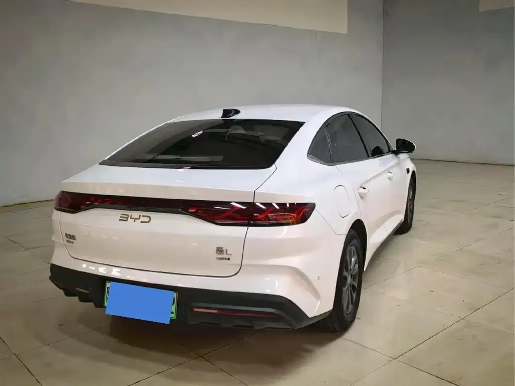BYD Qin L — фото 6