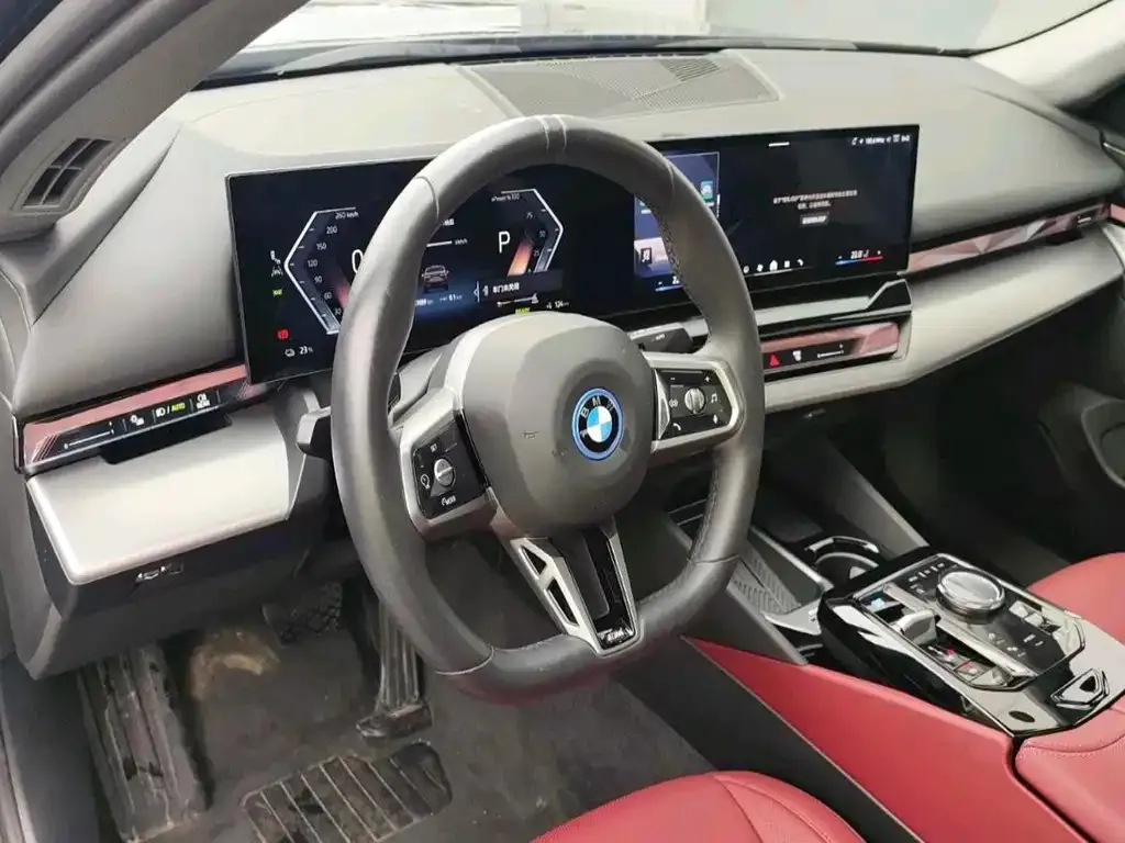 BMW i5 — фото 9