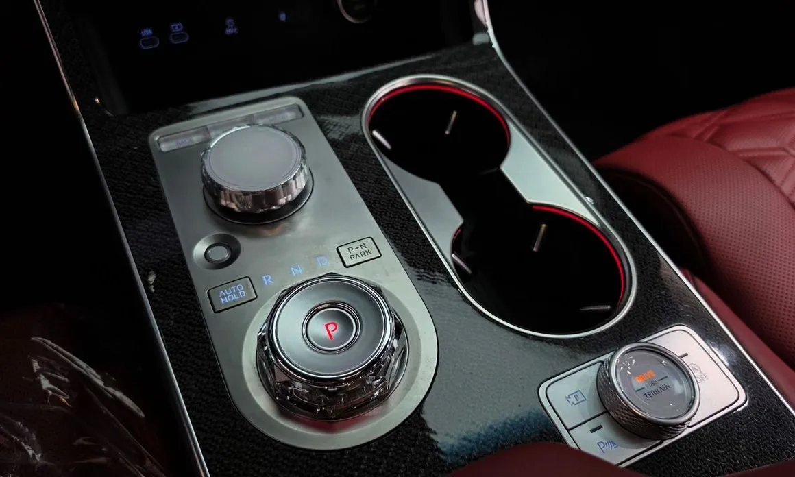 Genesis GV80 — фото 10