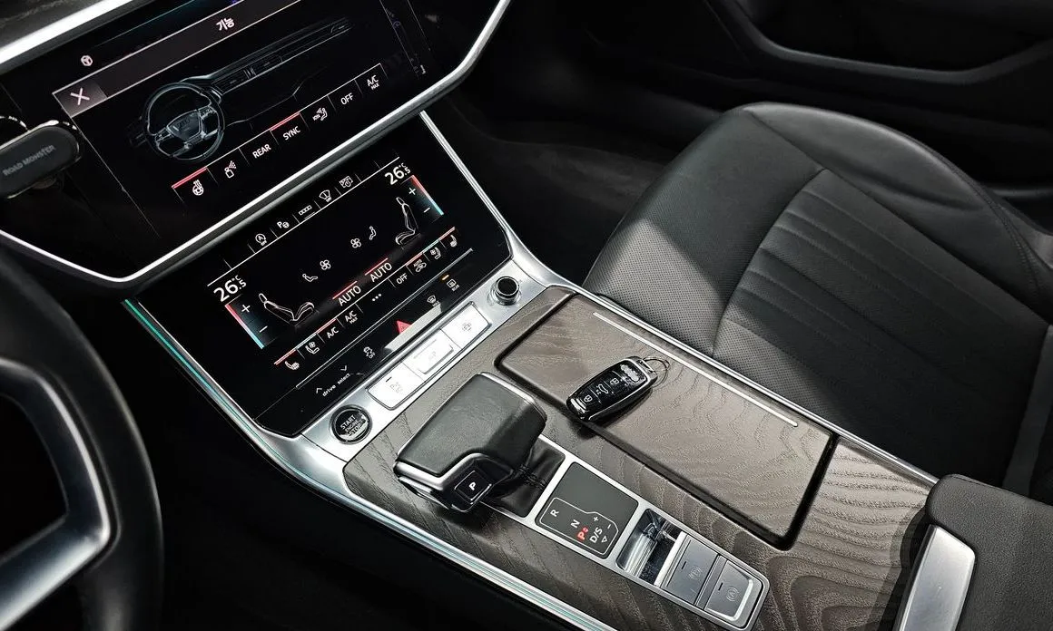 Audi A6 — фото 2