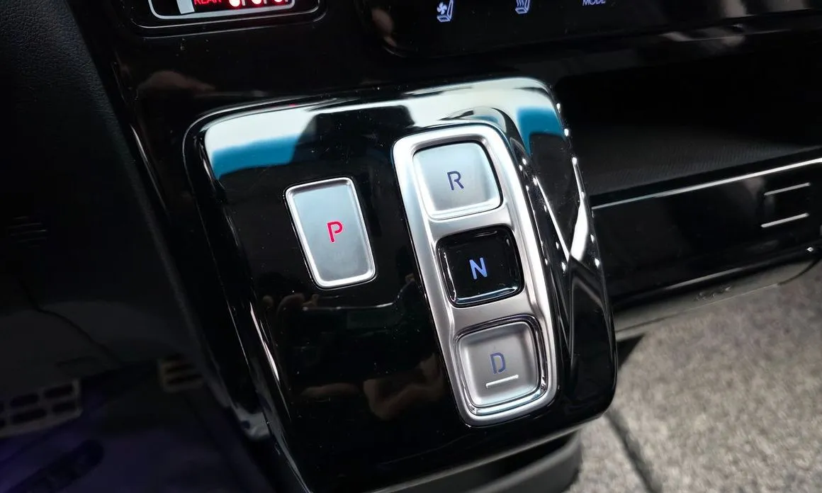 Hyundai Staria — фото 4