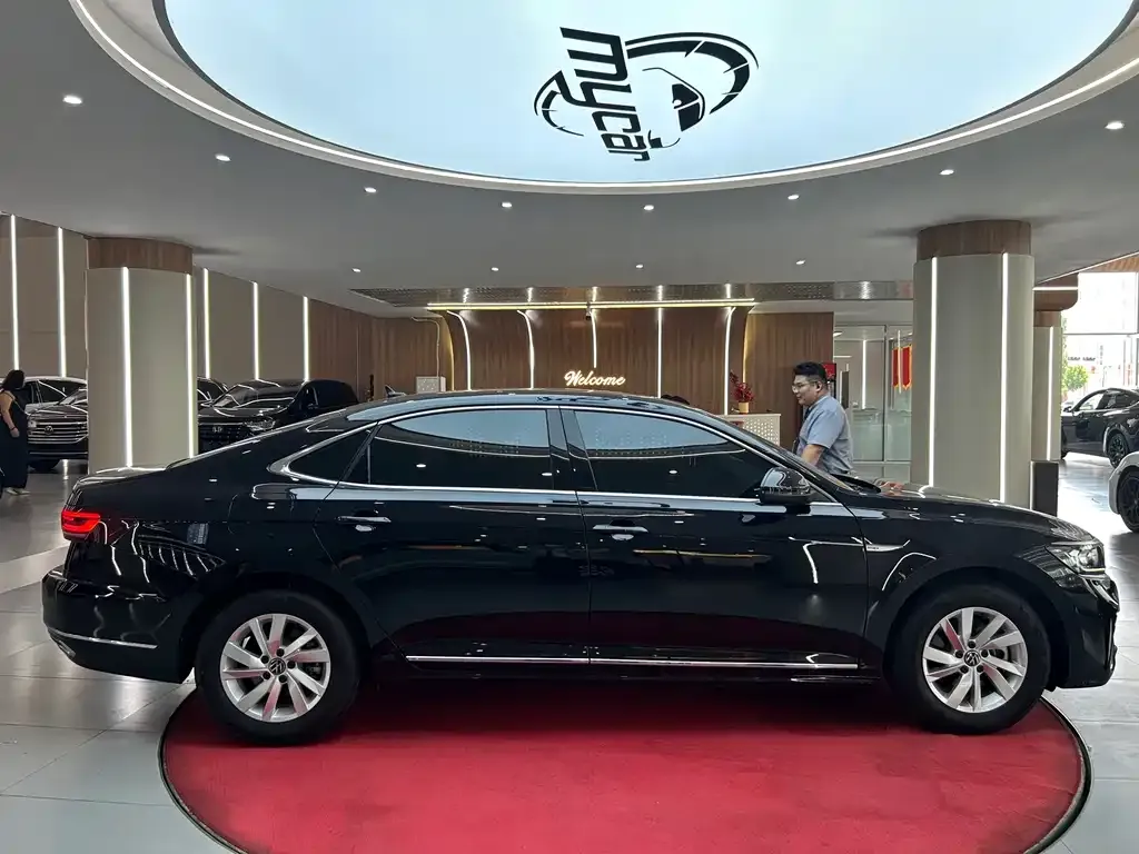Volkswagen 帕萨特插电混动 — фото 2