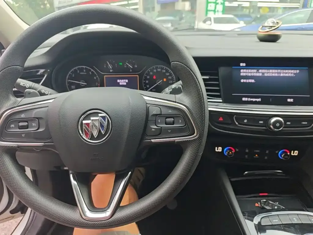 Buick Regal — фото 7