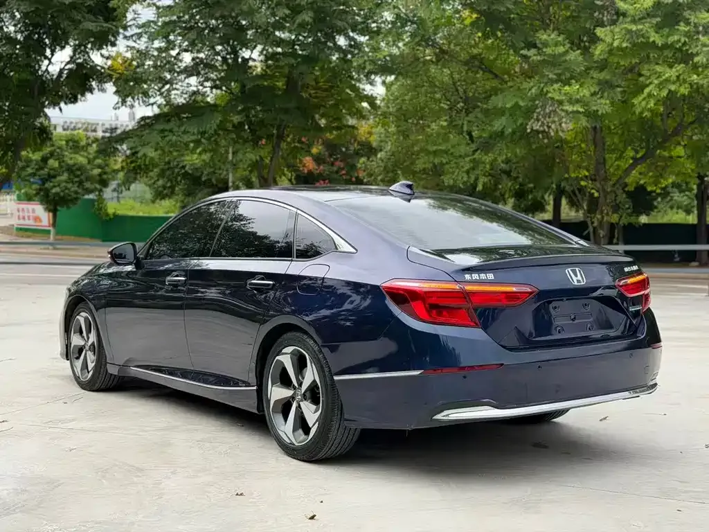 Honda Inspire — фото 2