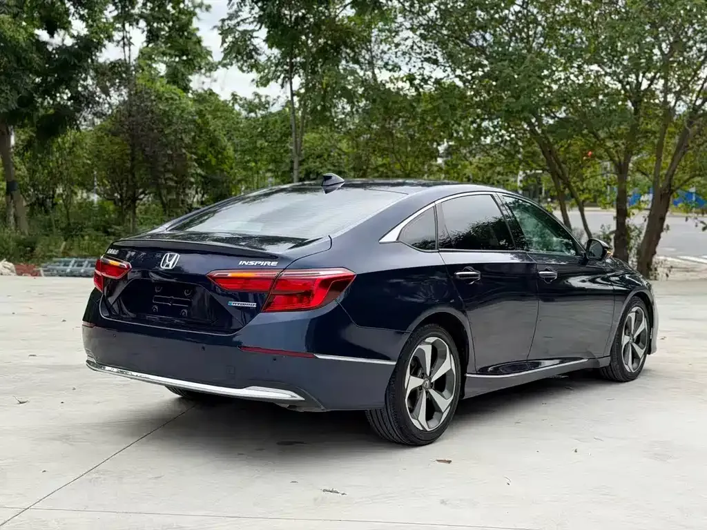 Honda Inspire — фото 4