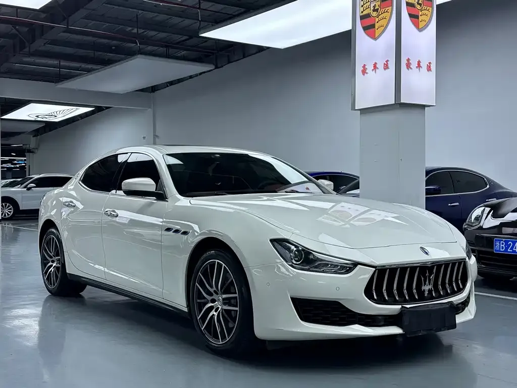 Maserati Ghibli — фото 7