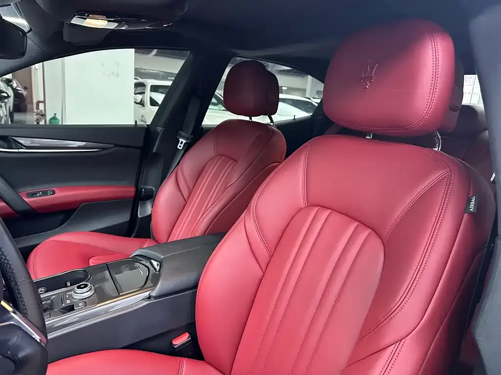 Maserati Ghibli — фото 10